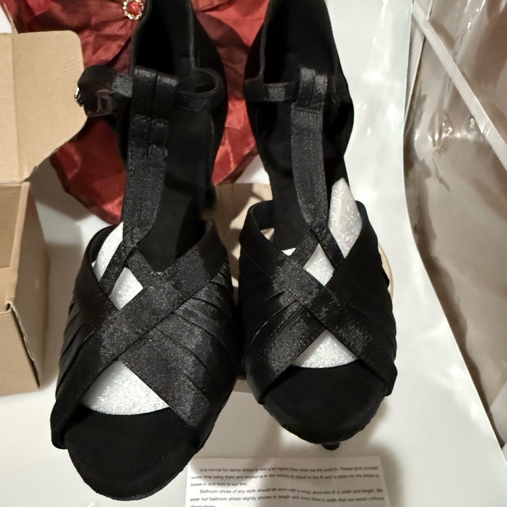 Elegant Black Women's Sandals